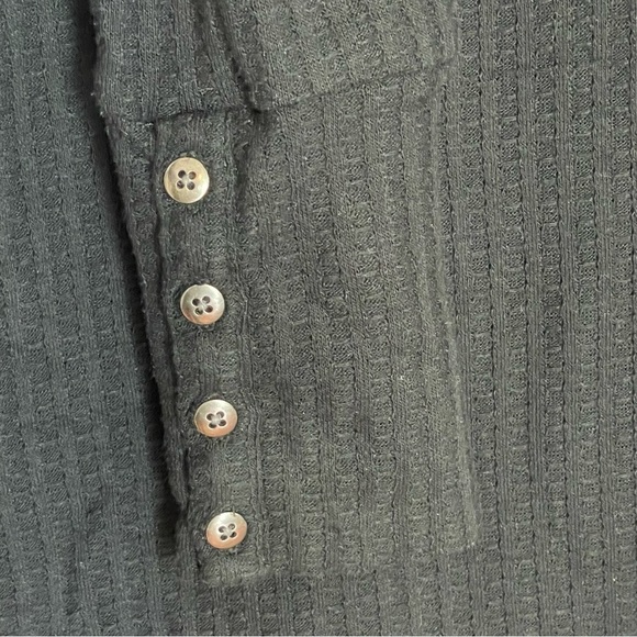 Chaser Thermal Henley V-Neck Waffle Knit Top - Picture 8 of 10